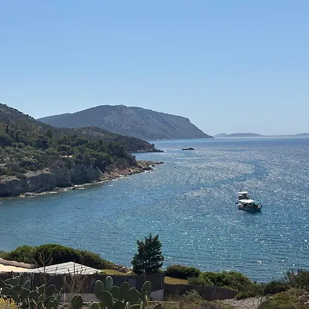 Livealot Ερμιόνη