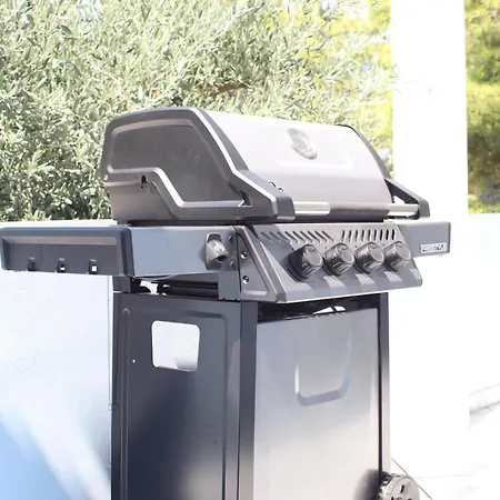 Livealot Ερμιόνη