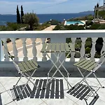 Livealot Villa Hermione