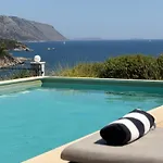 Livealot Villa *